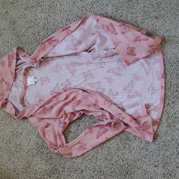 🌺 GIRL SWEATER🌺 Like new condition - Picture 6 of 7